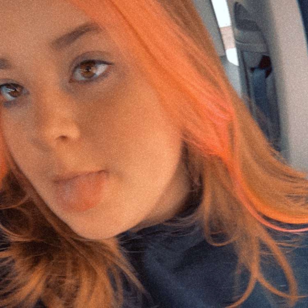 Meet your Posher, Chloe